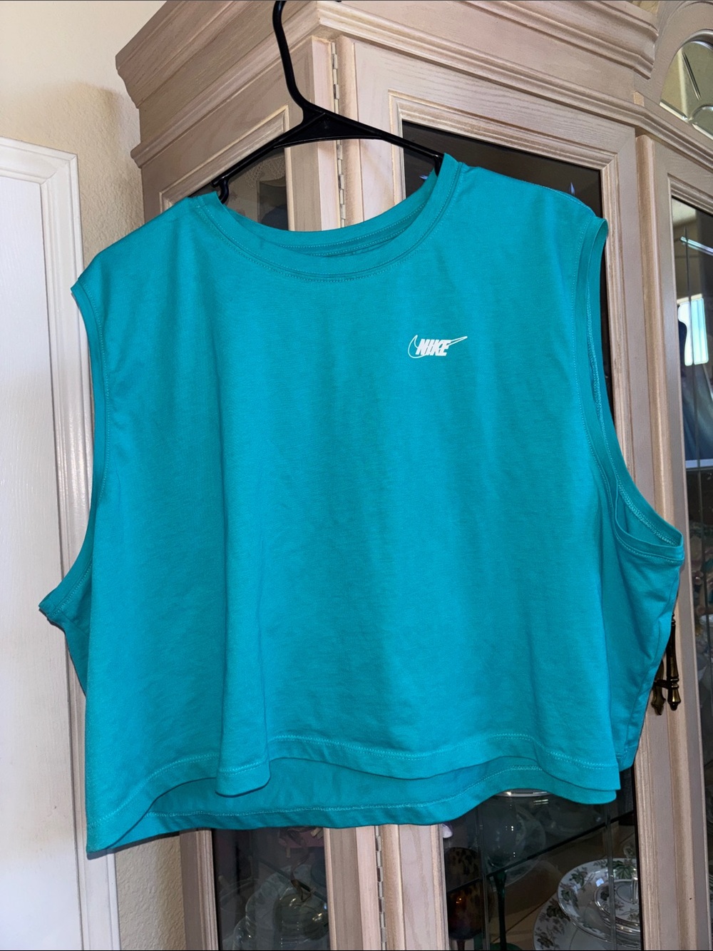 Nike Teal Cropped Sleeveless Tank Top